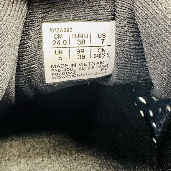 Size 7 - Asics GlideRide 2 Black White Womens’s Running Shoe - Picture 8 of 8